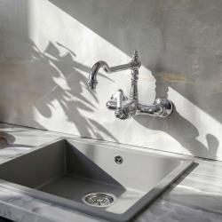 Νοσταλγική βρύση κουζίνας Hermitage R επιτοίχια βρύση Χρώμιο 10.9021