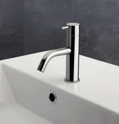 Η μετάφραση van de tekst naar het Grieks is: Βρύση νιπτήρα Waterevolution Flow χρώμιο T11001