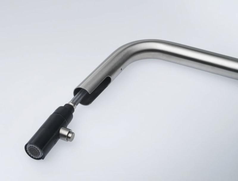 Φράνκε Μπαταρία Κουζίνας Kubus με αποσπώμενο ντους χεριού από ανοξείδωτο ατσάλι 115.0529.207