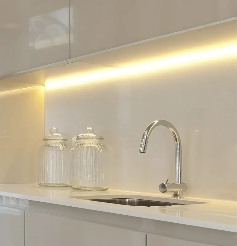 Επανάσταση Νερού Flow κουζινική μπαταρία από μασίφ ανοξείδωτο χάλυβα με επεκτεινόμενη ροή T155IE