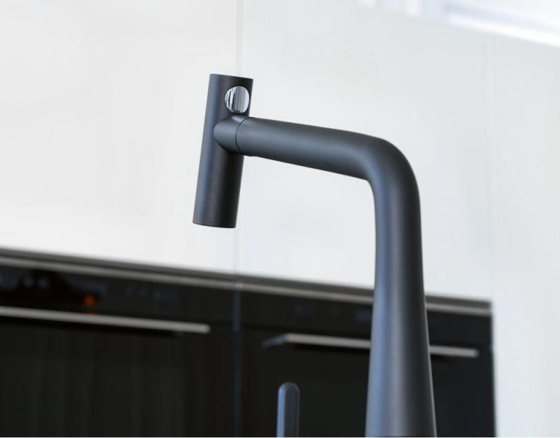 Φράνκε Icon Μπαταρία κουζίνας ματ μαύρο με επεκτάσιμο στόμιο 115.0625.190