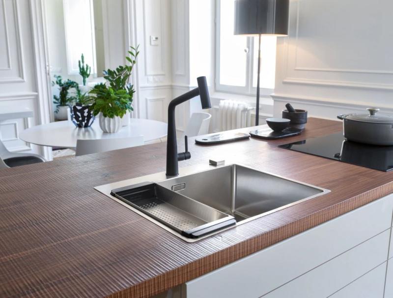 Φράνκε Icon Μπαταρία κουζίνας ματ μαύρο με επεκτάσιμο στόμιο 115.0625.190