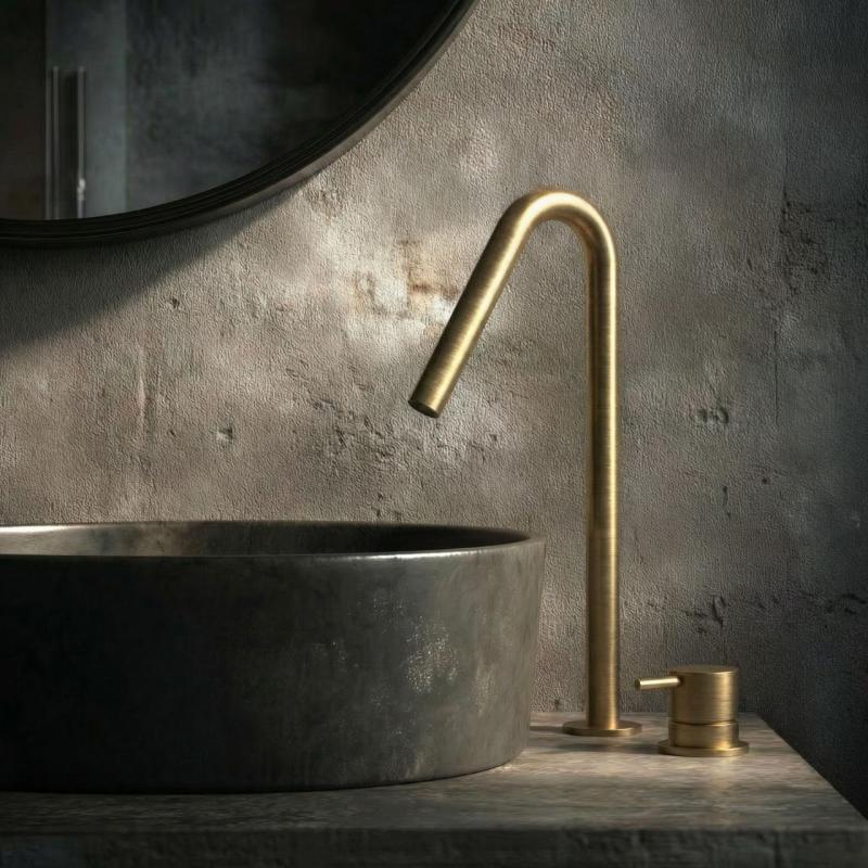 Waterrevolution Flow 2-οπών μπαταρία νιπτήρα βουρτσισμένο ορείχαλκο με υψηλή στόμιο 120mm T1122VLE