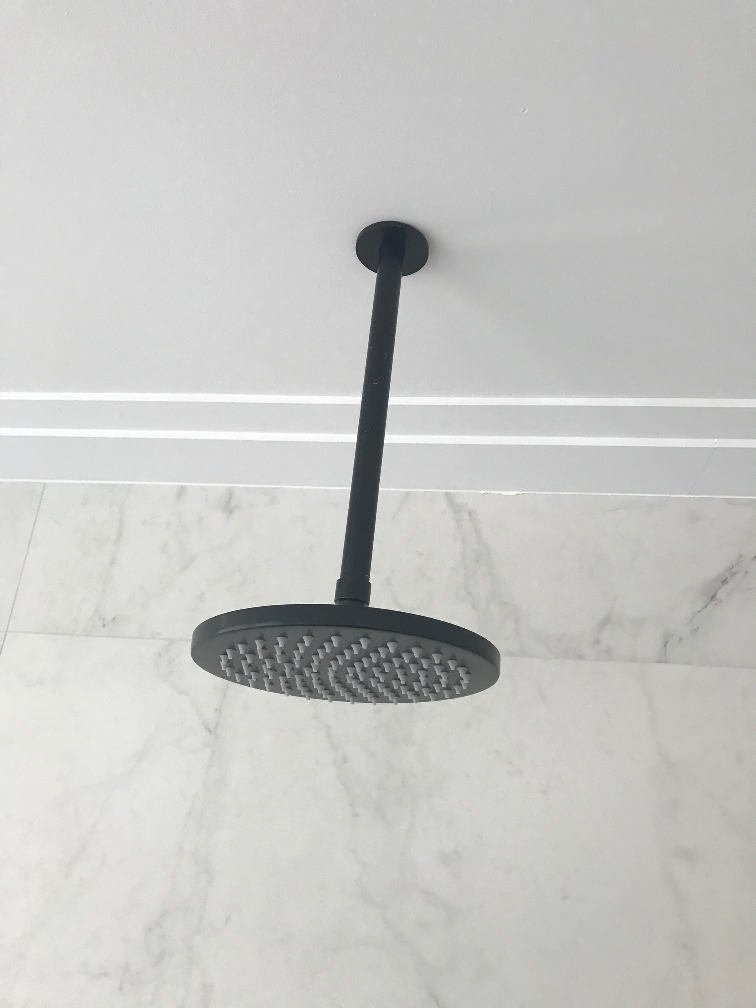 WaterEvolution Flow κεφαλή ντους 250mm με σύνδεση στην οροφή, πλήρως από ανοξείδωτο ατσάλι.