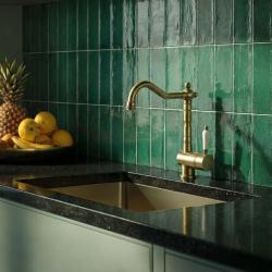 Εδουάρδος Νοσταλγική μπαταρία κουζίνας με περιστρεφόμενο στόμιο Μπρούντζος κλασική 1208957129