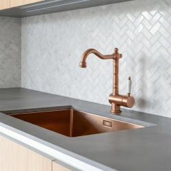 Έντουαρντ Νοσταλγική βρύση κουζίνας με περιστρεφόμενο στόμιο, χάλκινο κλασικό 1208957130