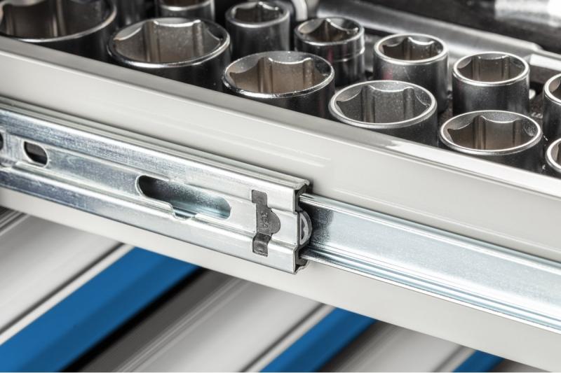 Εργαλειοθήκη Hoegert με 7 συρτάρια και πλευρική πόρτα. 1208962009