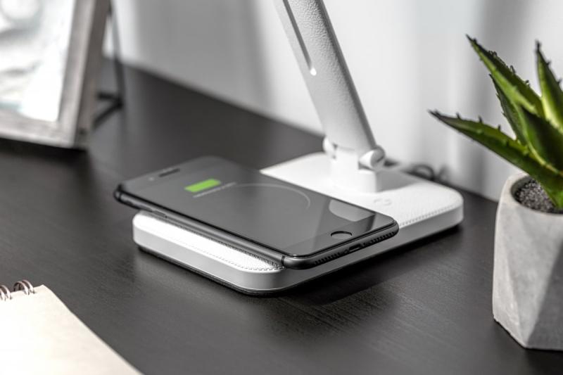 Διακοσμητικό IZUKA LED επιτραπέζιο φωτιστικό 6W 400lm AC220-240V 50/60Hz CCT επαγωγικός φορτιστής λευκό. 1208962496