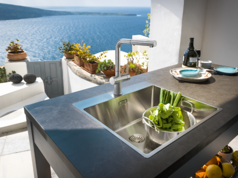 Φράνκε Active Twist Μίκτης Μονού Χειριστηρίου Ανοξείδωτος Χάλυβας με Αποσπώμενη Ροή και Ενσωματωμένο Χειρισμό Αποχέτευσης 115.0653.505