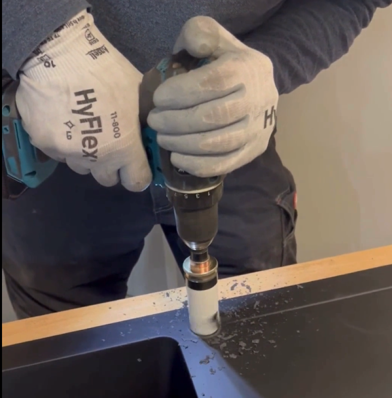 Σετ πριονιών οπών από ανθρακούχο χάλυβα Hoegert 14 τεμαχίων.