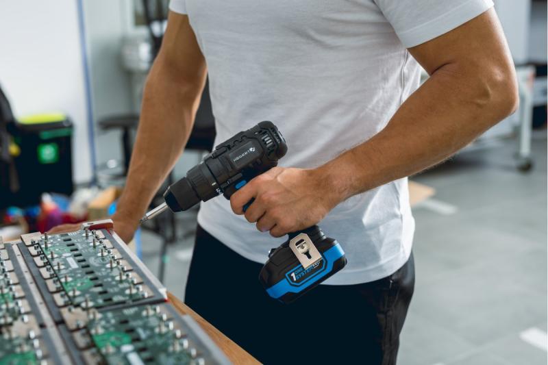 HÖGERT ισχυρός ασύρματος κατσαβίδι 18V για ξύλο και μέταλλο