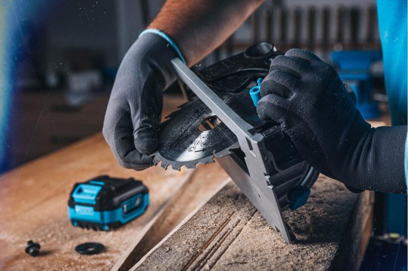 HÖGERT ασύρματο δισκοπρίονο, 18V, χωρίς μπαταρία, υποδοχή για σκούπα σκόνης