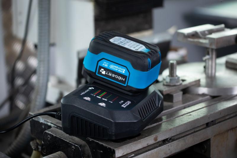 HÖGERT ταχυφορτιστής για μπαταρία 6A 18V