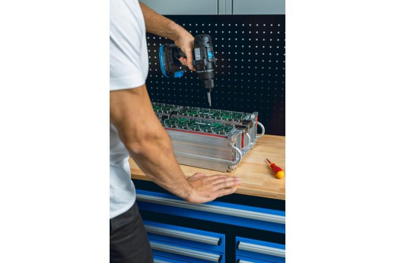 HÖGERT δραπανοκατσάβιδο 18V, σετ με μπαταρία, φορτιστή, θήκη μπιτ, θήκη τρυπανιών