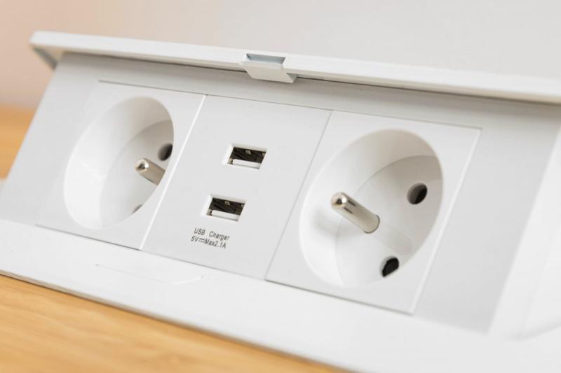 Απαλή, επεκτεινόμενη μονάδα πρίζας.